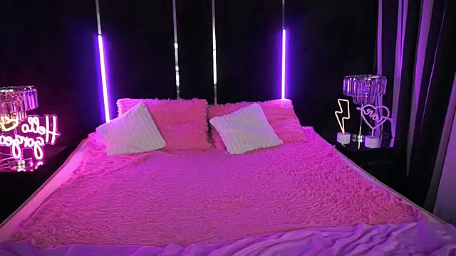 Snapshot of CocoSecretss chatting on 10-22-25, 07:08 CocoSecretss online show from 10-22-25, 07:08