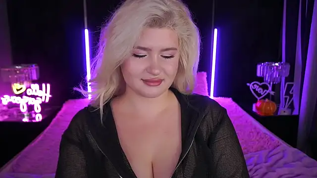 Snapshot of CocoSecretss chatting on 11-09-25, 07:50 CocoSecretss online show from 11-09-25, 07:50