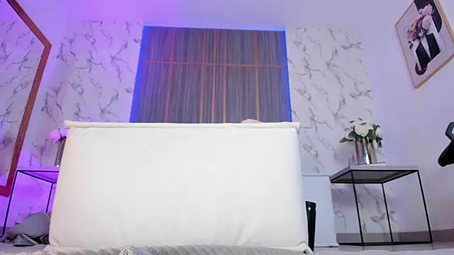 Dollar-girl online show from 03-22-26, 06:11