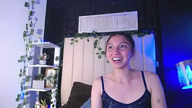 Snapshot of kendall_saenz chatting on 12-19-24, 07:29 kendall saenz online show from 12-19-24, 07:29