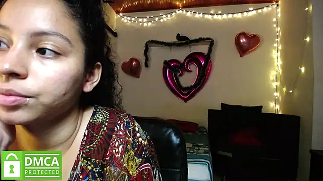 Snapshot of Mr_MrsCurie chatting on 12-02-24, 11:40 Mr MrsCurie online show from 12-02-24, 11:40