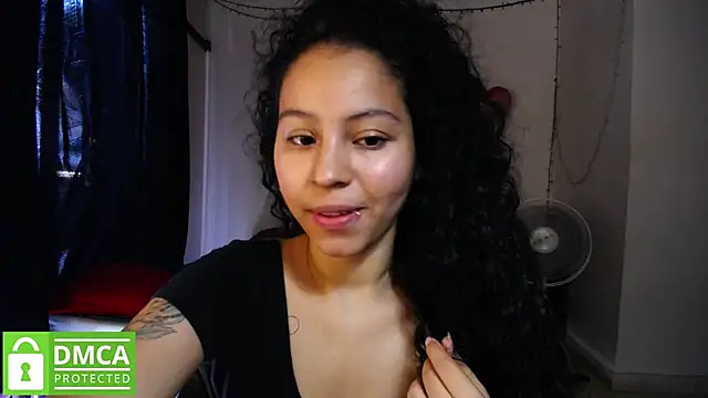 Snapshot of Mr_MrsCurie chatting on 12-10-24, 09:11 Mr MrsCurie online show from 12-10-24, 09:11