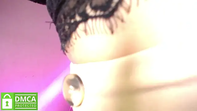 Snapshot of Mr_MrsCurie chatting on 01-25-25, 09:57 Mr MrsCurie online show from 01-25-25, 09:57