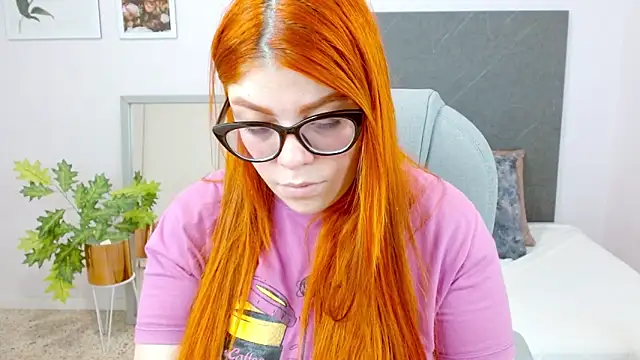 Snapshot of lucie_nicolls chatting on 12-11-24, 08:18 lucie nicolls online show from 12-11-24, 08:18