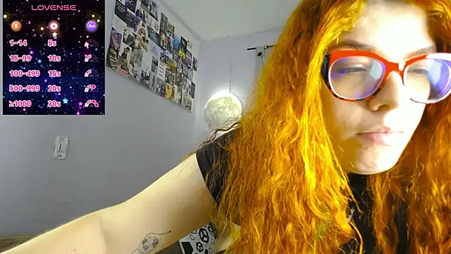 Snapshot of lucie_nicolls chatting on 03-17-25, 11:21 lucie nicolls online show from 03-17-25, 11:21