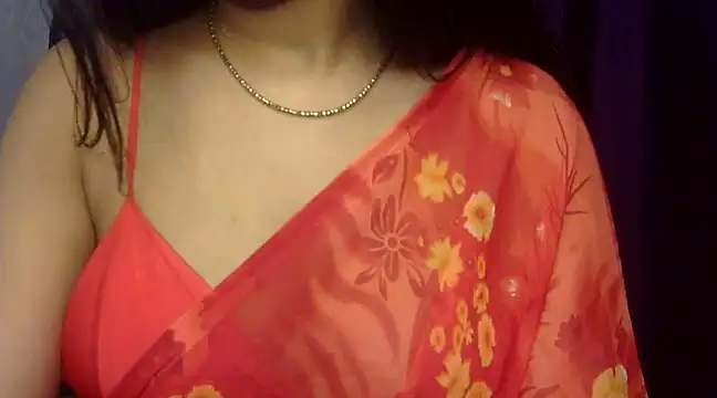 Snapshot of Karnaa_vail chatting on 02-14-25, 08:21 Karnaa vail online show from 02-14-25, 08:21