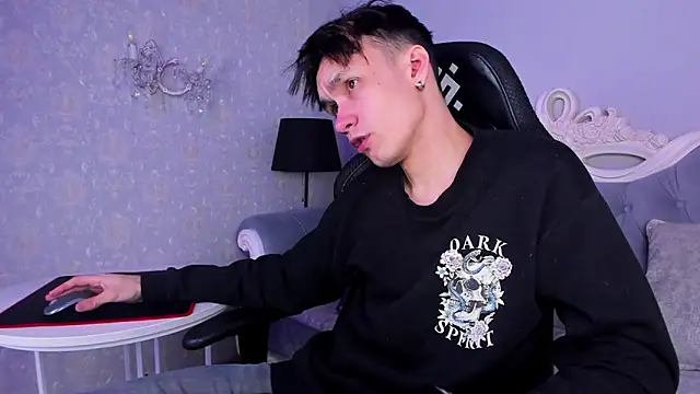 CalvinOwens online show from 02-04-25, 08:13