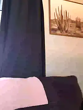 Snapshot of SidneyRaee chatting on 02-13-25, 06:38 SidneyRaee online show from 02-13-25, 06:38