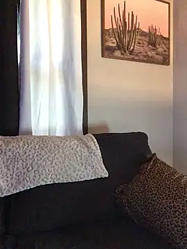 Snapshot of SidneyRaee chatting on 09-16-25, 04:41 SidneyRaee online show from 09-16-25, 04:41