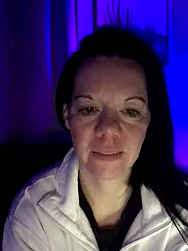 Snapshot of SidneyRaee chatting on 11-10-25, 11:42 SidneyRaee online show from 11-10-25, 11:42