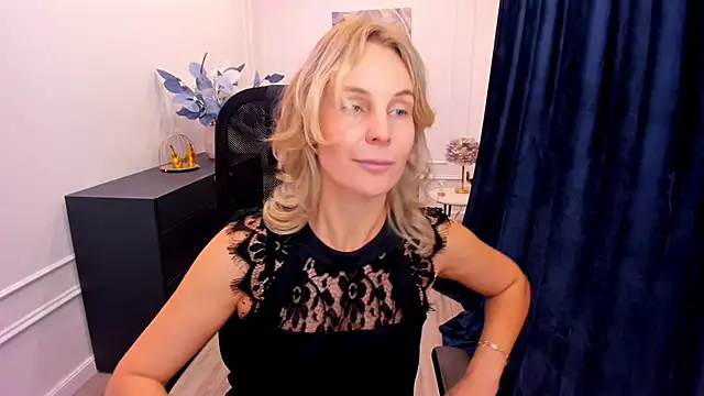 Sinty Devis online show from 09-25-25, 11:36