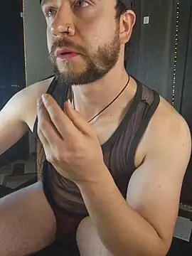 just maxii online show from 11-19-25, 10:43