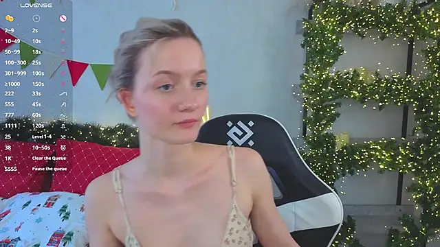 Snapshot of IdaValenti chatting on 02-03-26, 03:15 IdaValenti online show from 02-03-26, 03:15