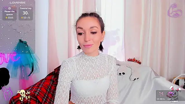 Snapshot of jessica_tiny chatting on 04-29-26, 02:04 jessica tiny online show from 04-29-26, 02:04