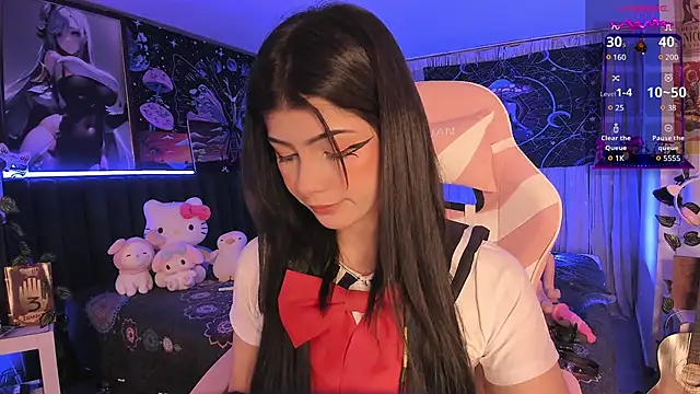 LanaKyutt online show from 02-25-25, 09:53