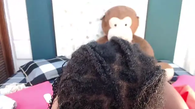 Sara Marks online show from 11-27-25, 01:02