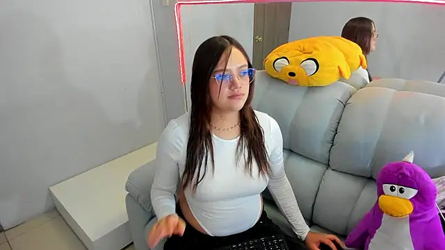 Snapshot of _Sarahh_0 chatting on 10-07-25, 01:30 Sarahh 0 online show from 10-07-25, 01:30