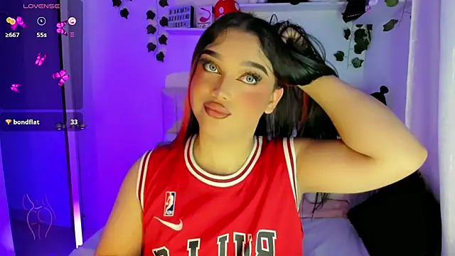 Snapshot of cattriona_muller chatting on 02-26-25, 10:47 cattriona muller online show from 02-26-25, 10:47