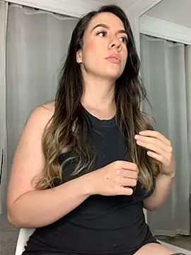 ImAlicee online show from 01-30-25, 01:11