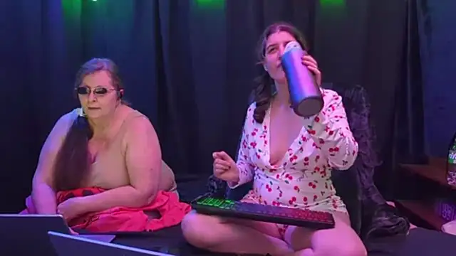 Sexy Mama-69 online show from 03-14-25, 09:00