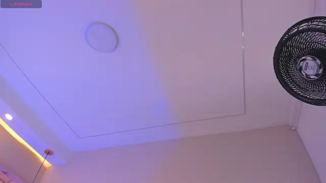 Snapshot of VioletaAbel chatting on 01-24-25, 05:32 VioletaAbel online show from 01-24-25, 05:32