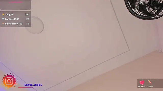 Snapshot of VioletaAbel chatting on 02-24-25, 05:42 VioletaAbel online show from 02-24-25, 05:42