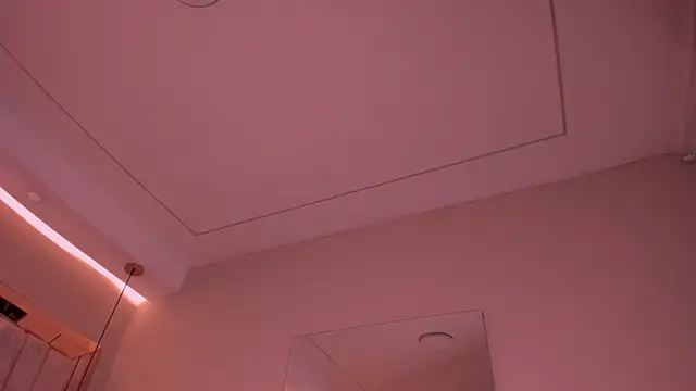 Snapshot of VioletaAbel chatting on 11-15-25, 10:12 VioletaAbel online show from 11-15-25, 10:12