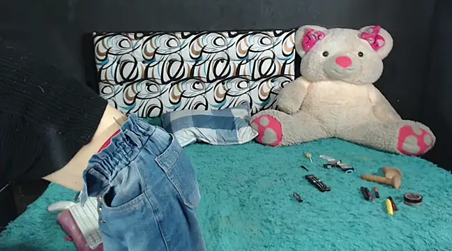 emma onassis 17 online show from 02-04-25, 05:10