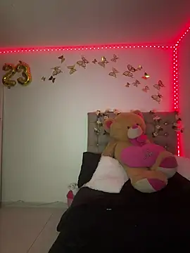 Jullieetta online show from 01-07-25, 12:41