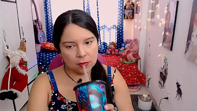 claryssa  online show from 12-06-24, 04:17