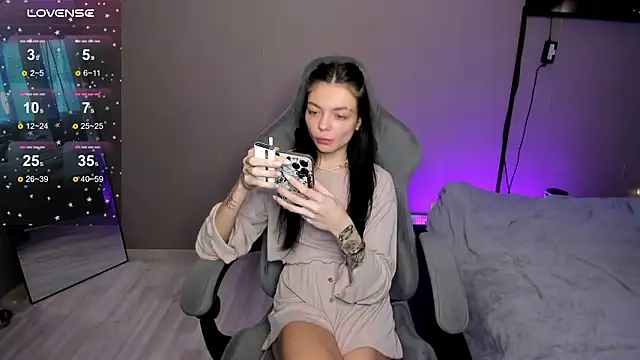 Mariella Adamss online show from 03-18-26, 05:32