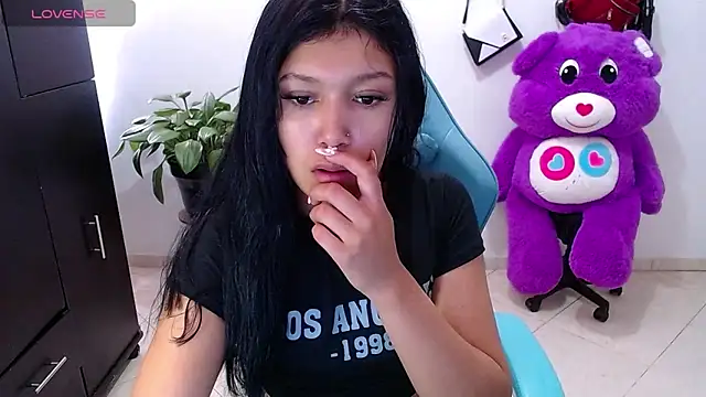 emily rosse04 online show from 04-16-26, 05:03