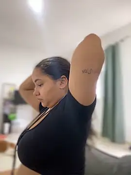 Snapshot of CurlyGirl_1 chatting on 12-15-24, 12:06 CurlyGirl 1 online show from 12-15-24, 12:06