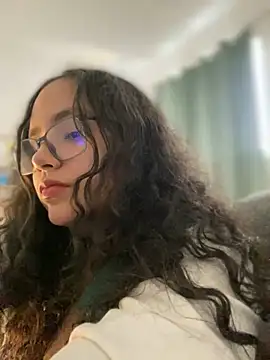 Snapshot of CurlyGirl_1 chatting on 12-22-24, 03:55 CurlyGirl 1 online show from 12-22-24, 03:55