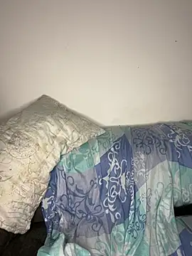 Snapshot of CurlyGirl_1 chatting on 02-25-25, 02:44 CurlyGirl 1 online show from 02-25-25, 02:44