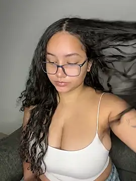 Snapshot of CurlyGirl_1 chatting on 03-11-25, 11:12 CurlyGirl 1 online show from 03-11-25, 11:12