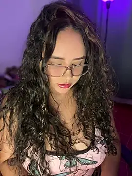 Snapshot of CurlyGirl_1 chatting on 05-08-26, 12:49 CurlyGirl 1 online show from 05-08-26, 12:49
