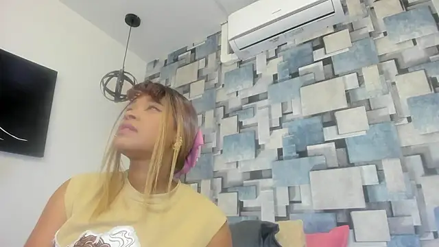 angel dthroatt online show from 03-10-26, 12:10