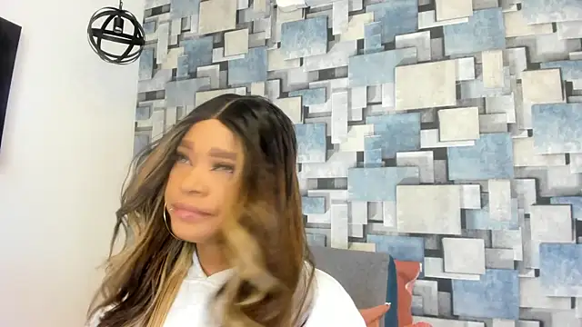 Snapshot of angel_dthroatt chatting on 06-12-26, 12:04 angel dthroatt online show from 06-12-26, 12:04