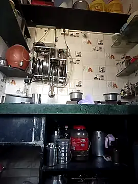 Snapshot of Sand-1 chatting on 01-28-25, 03:57 Sand-1 online show from 01-28-25, 03:57