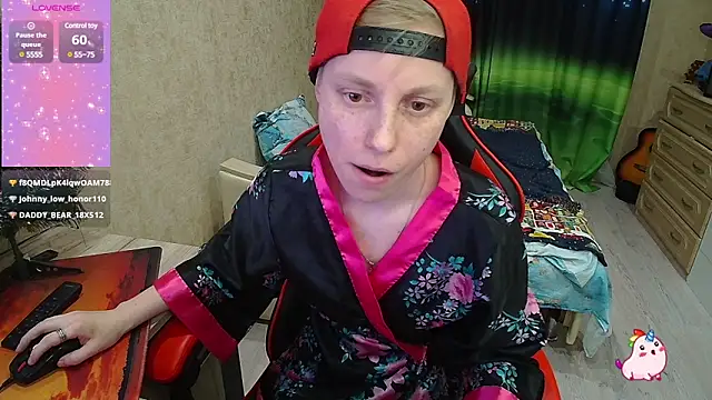 Snapshot of Alexis_Gordon chatting on 01-14-25, 07:00 Alexis Gordon online show from 01-14-25, 07:00