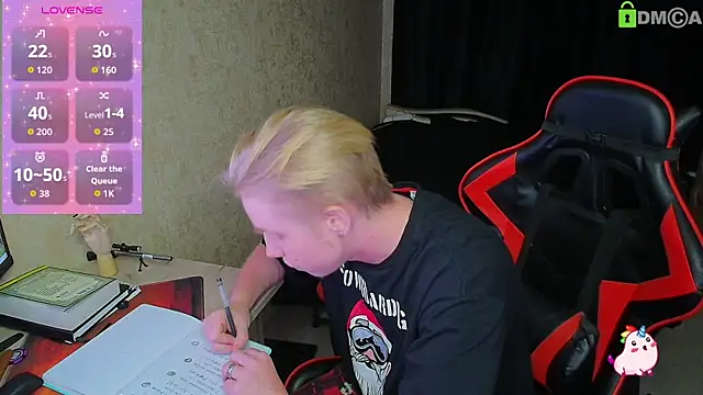 Snapshot of Alexis_Gordon chatting on 09-14-25, 08:08 Alexis Gordon online show from 09-14-25, 08:08