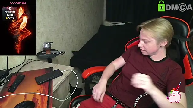 Snapshot of Alexis_Gordon chatting on 10-13-25, 08:20 Alexis Gordon online show from 10-13-25, 08:20