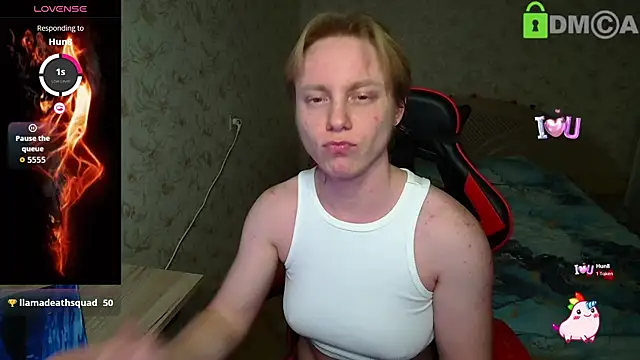 Snapshot of Alexis_Gordon chatting on 11-21-25, 10:08 Alexis Gordon online show from 11-21-25, 10:08