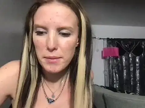 Snapshot of kittycatkendra chatting on 02-11-25, 01:52 kittycatkendra online show from 02-11-25, 01:52