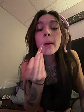 v4mpsoles online show from 07-15-26, 04:51