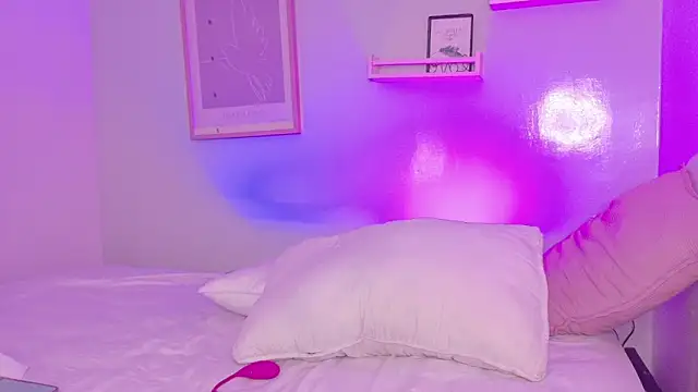 CristalCornner  online show from 04-13-26, 08:03