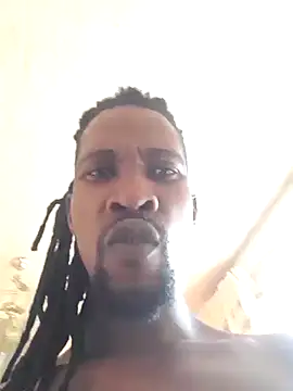 Snapshot of koolbend chatting on 12-22-24, 01:22 koolbend online show from 12-22-24, 01:22