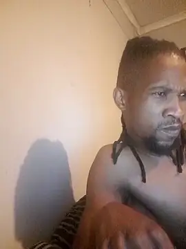 Snapshot of koolbend chatting on 11-10-25, 05:06 koolbend online show from 11-10-25, 05:06