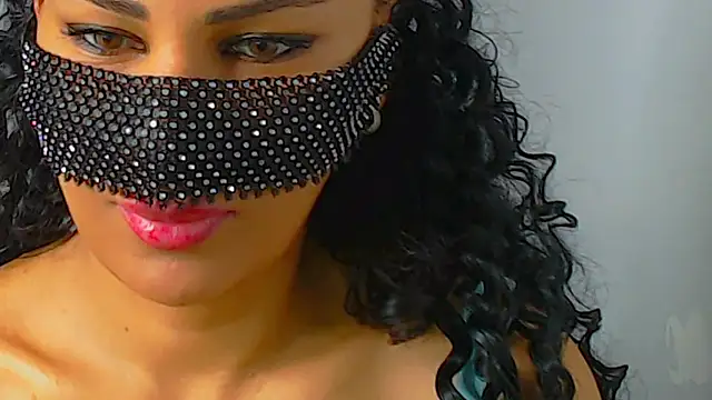 Turkish Latina online show from 12-21-24, 01:58